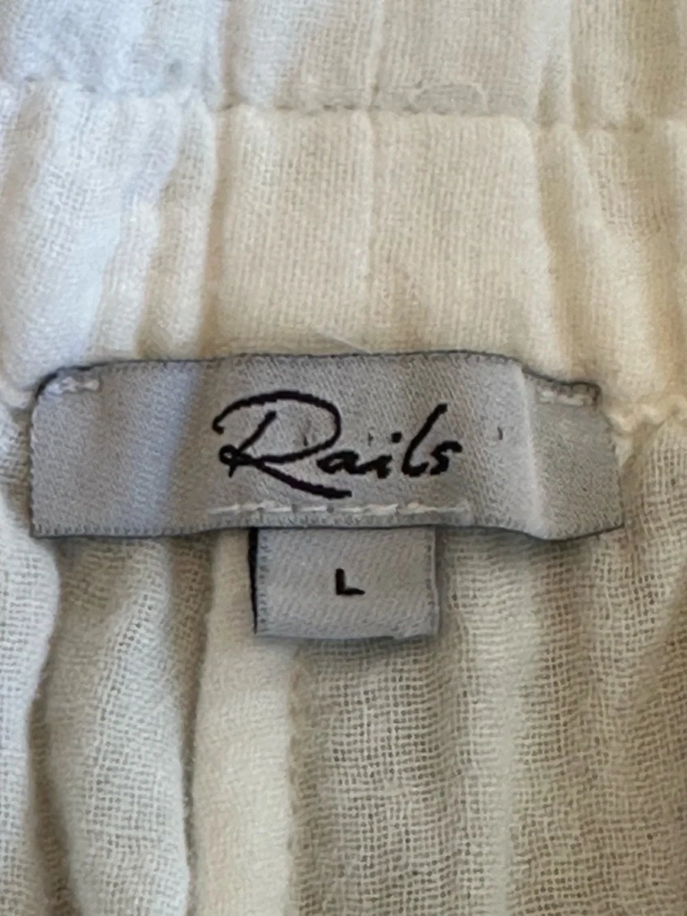Rails nice preowned